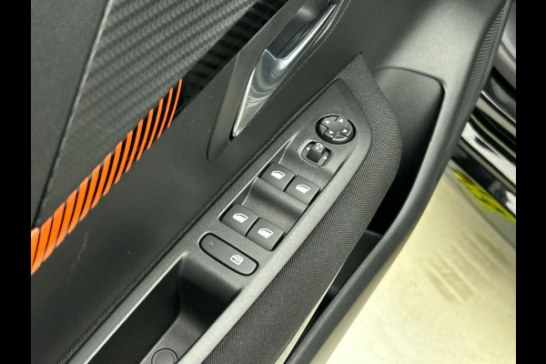 Peugeot e-208 EV Active 50 kWh | Navigatie | Apple Carplay/Android Auto | Cruise Control | Parkeer sensoren
