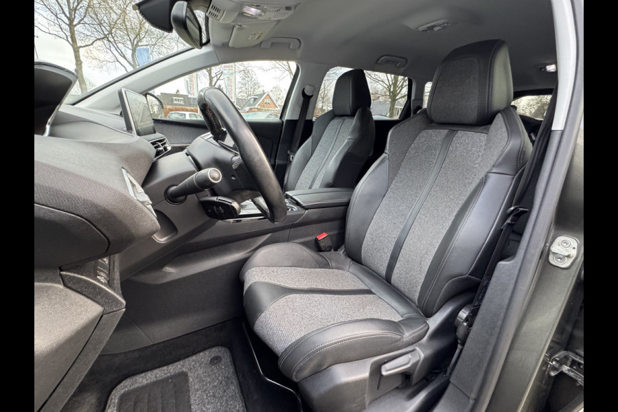 Peugeot 5008 1.2 Turbo Premium 7p Navigatie/Clima/Trekhaak/Keyless entry/DB riem vervangen