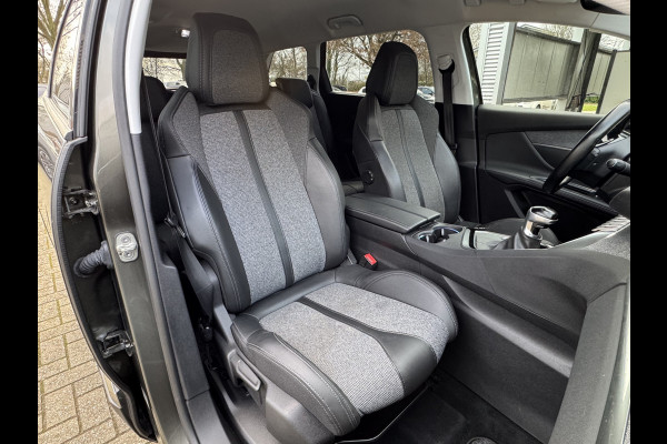 Peugeot 5008 1.2 Turbo Premium 7p Navigatie/Clima/Trekhaak/Keyless entry/DB riem vervangen