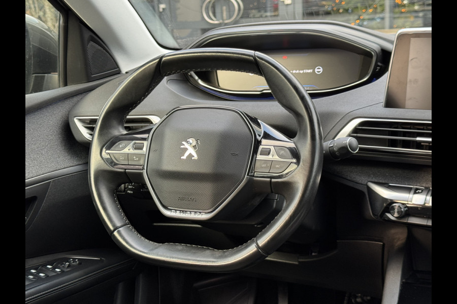 Peugeot 5008 1.2 Turbo Premium 7p Navigatie/Clima/Trekhaak/Keyless entry/DB riem vervangen