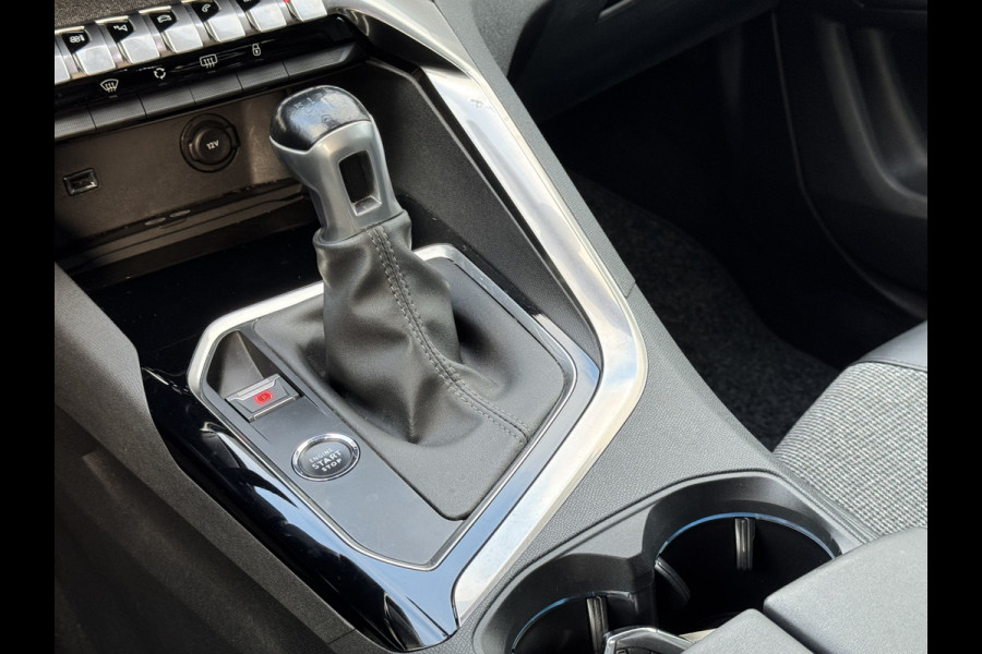 Peugeot 5008 1.2 Turbo Premium 7p Navigatie/Clima/Trekhaak/Keyless entry/DB riem vervangen