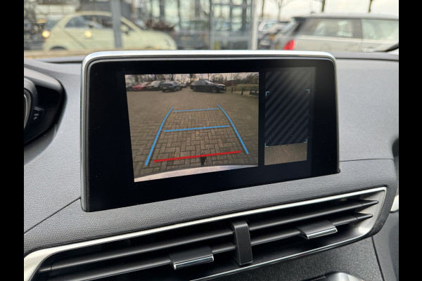 Peugeot 5008 1.2 Turbo Premium 7p Navigatie/Clima/Trekhaak/Keyless entry/DB riem vervangen