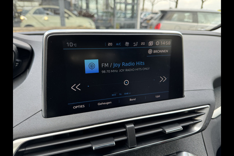 Peugeot 5008 1.2 Turbo Premium 7p Navigatie/Clima/Trekhaak/Keyless entry/DB riem vervangen