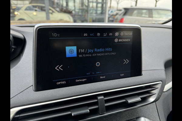 Peugeot 5008 1.2 Turbo Premium 7p Navigatie/Clima/Trekhaak/Keyless entry/DB riem vervangen