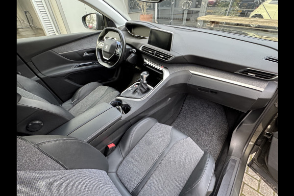 Peugeot 5008 1.2 Turbo Premium 7p Navigatie/Clima/Trekhaak/Keyless entry/DB riem vervangen