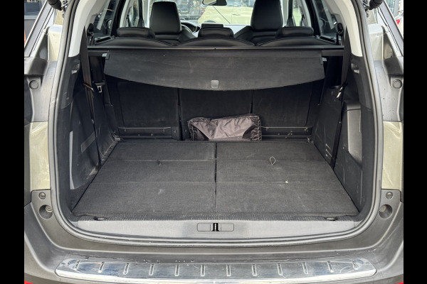 Peugeot 5008 1.2 Turbo Premium 7p Navigatie/Clima/Trekhaak/Keyless entry/DB riem vervangen