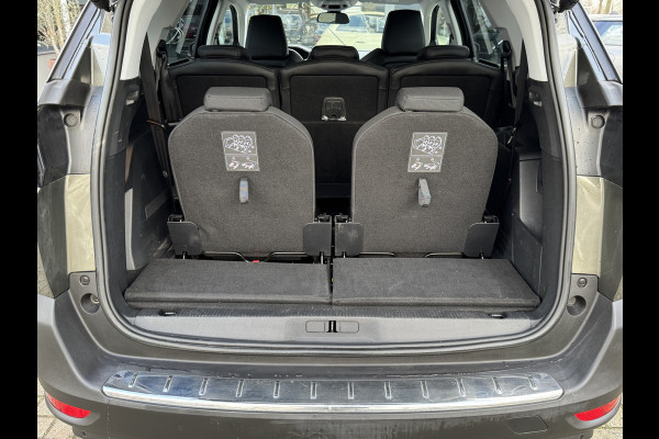 Peugeot 5008 1.2 Turbo Premium 7p Navigatie/Clima/Trekhaak/Keyless entry/DB riem vervangen
