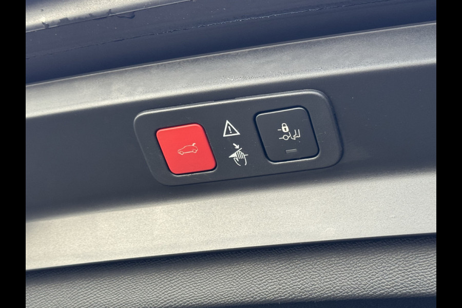 Peugeot 5008 1.2 Turbo Premium 7p Navigatie/Clima/Trekhaak/Keyless entry/DB riem vervangen