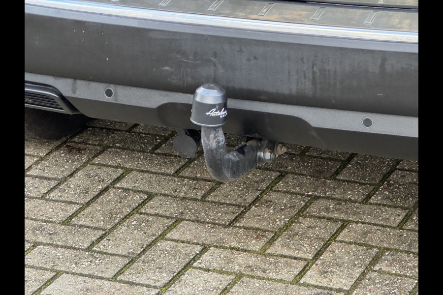 Peugeot 5008 1.2 Turbo Premium 7p Navigatie/Clima/Trekhaak/Keyless entry/DB riem vervangen