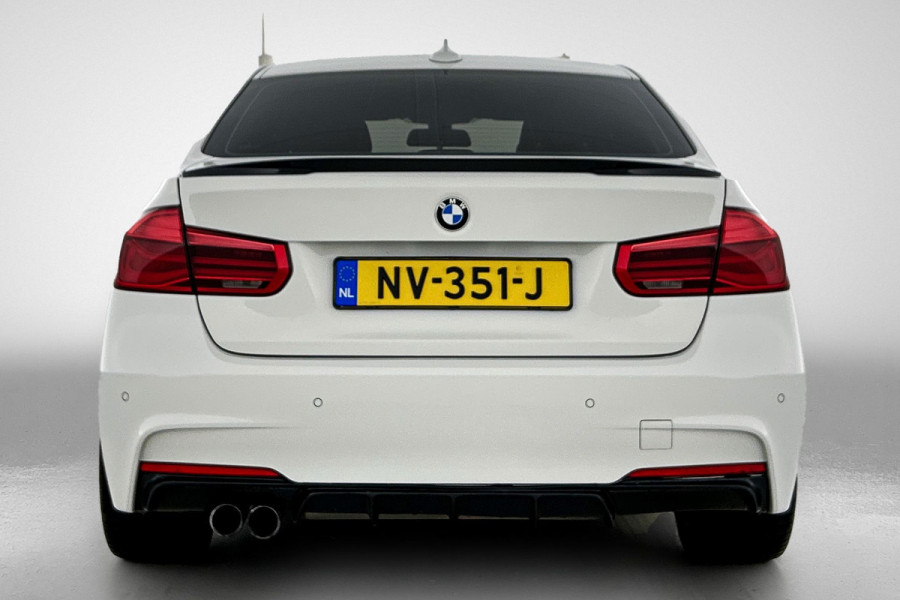 BMW 3-serie 320i Executive Edition M-Pakket (NL-auto, Dealer onderH, Navi Prof, StoelV, Sportstoelen, Parkeerhulp, Etc)
