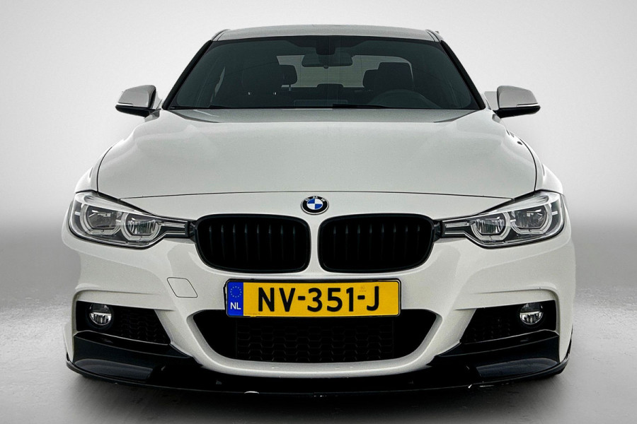 BMW 3-serie 320i Executive Edition M-Pakket (NL-auto, Dealer onderH, Navi Prof, StoelV, Sportstoelen, Parkeerhulp, Etc)