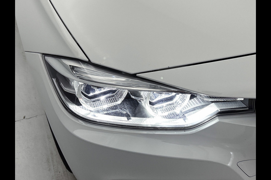 BMW 3-serie 320i Executive Edition M-Pakket (NL-auto, Dealer onderH, Navi Prof, StoelV, Sportstoelen, Parkeerhulp, Etc)