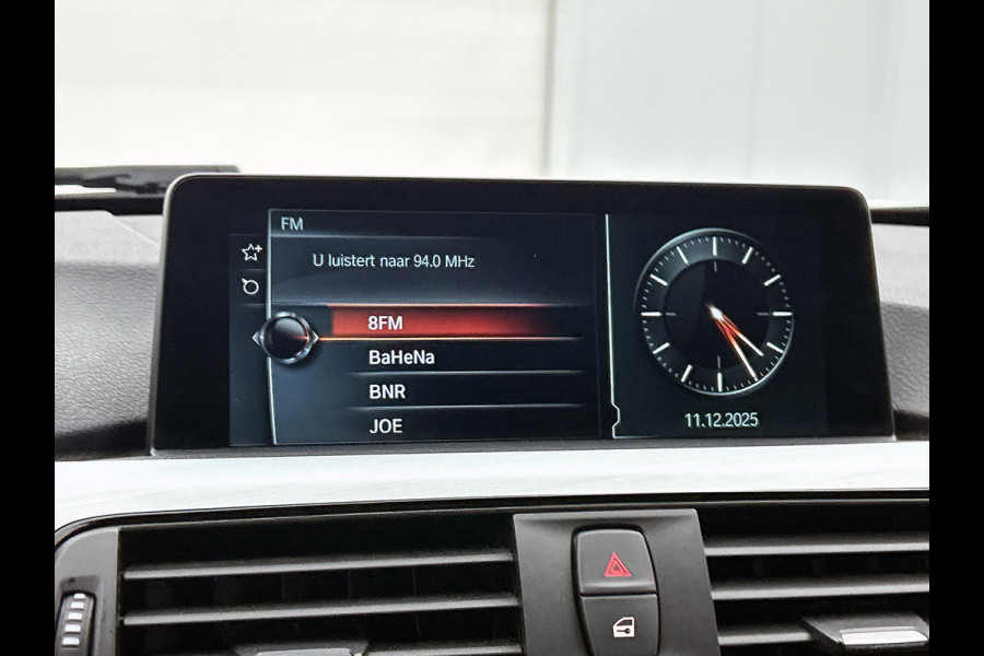 BMW 3-serie 320i Executive Edition M-Pakket (NL-auto, Dealer onderH, Navi Prof, StoelV, Sportstoelen, Parkeerhulp, Etc)