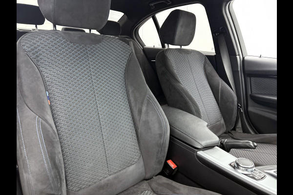 BMW 3-serie 320i Executive Edition M-Pakket (NL-auto, Dealer onderH, Navi Prof, StoelV, Sportstoelen, Parkeerhulp, Etc)