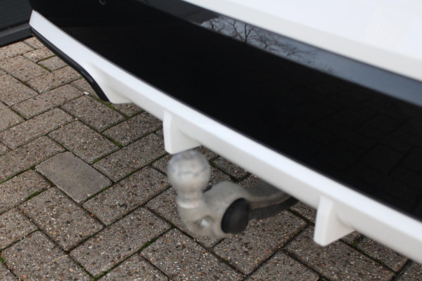 BMW X1 XDrive30e 326pk M-Sport Shadow | Pano | Memory | HK | ACC | Massage | Elek. Trekhaak