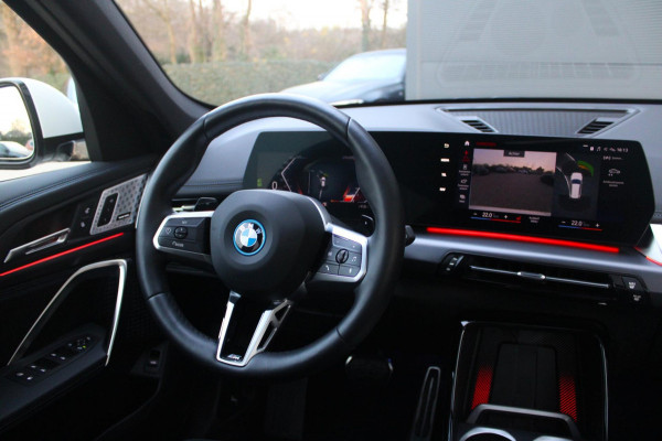 BMW X1 XDrive30e 326pk M-Sport Shadow | Pano | Memory | HK | ACC | Massage | Elek. Trekhaak