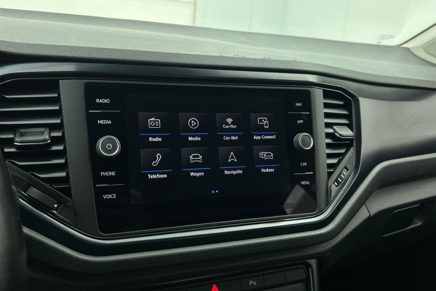 Volkswagen T-Roc 1.0 TSI Style(Goed OnderH, Navi, Carplay, StoelV, Parkeersensoren, Etc)
