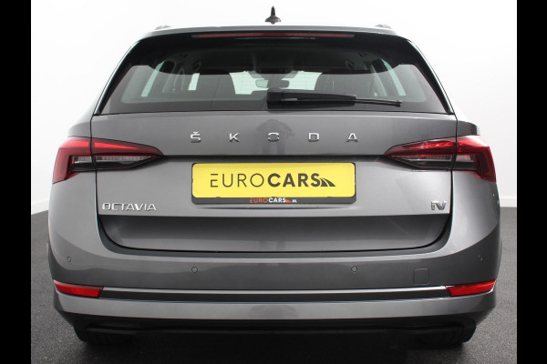Škoda Octavia Combi 1.4 TSI iV 204pk PHEV Automaat Business Edition | Navigatie | Apple Carplay/Android Auto | Adaptive Cruise Control | Camera | Stoelverwarming | Lichtmetalen Velgen