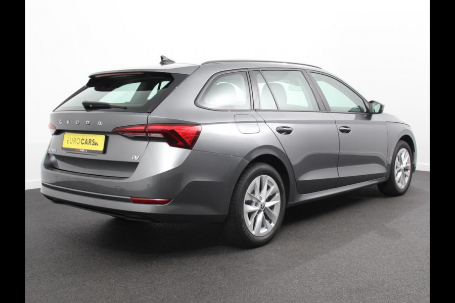 Škoda Octavia Combi 1.4 TSI iV 204pk PHEV Automaat Business Edition | Navigatie | Apple Carplay/Android Auto | Adaptive Cruise Control | Camera | Stoelverwarming | Lichtmetalen Velgen