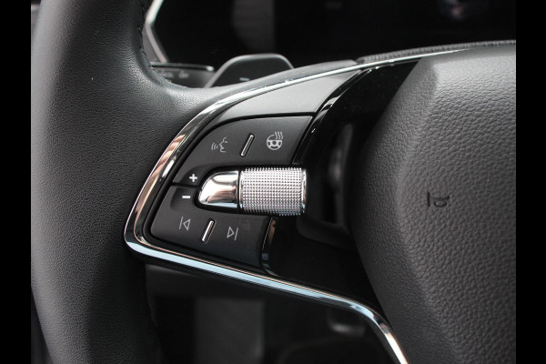 Škoda Octavia Combi 1.4 TSI iV 204pk PHEV Automaat Business Edition | Navigatie | Apple Carplay/Android Auto | Adaptive Cruise Control | Camera | Stoelverwarming | Lichtmetalen Velgen
