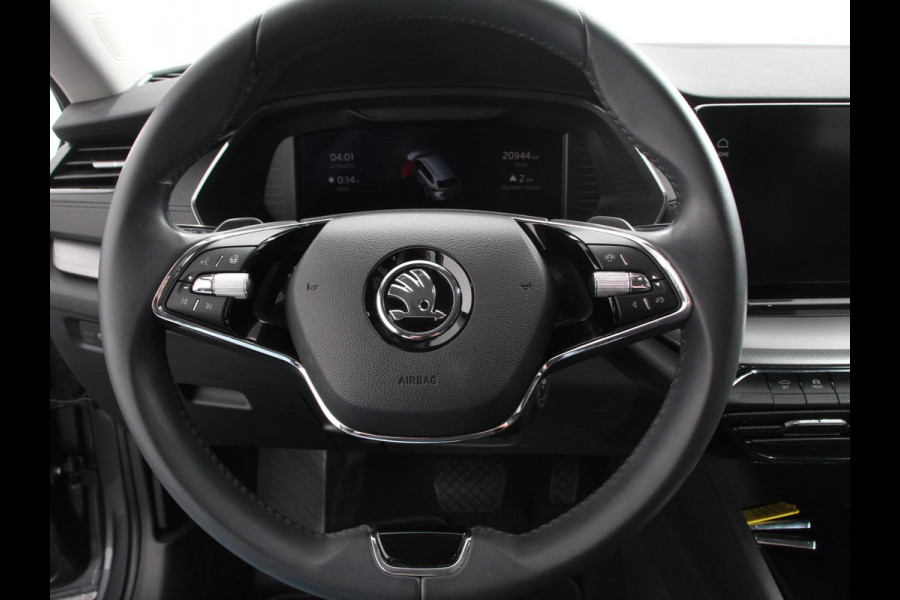 Škoda Octavia Combi 1.4 TSI iV 204pk PHEV Automaat Business Edition | Navigatie | Apple Carplay/Android Auto | Adaptive Cruise Control | Camera | Stoelverwarming | Lichtmetalen Velgen
