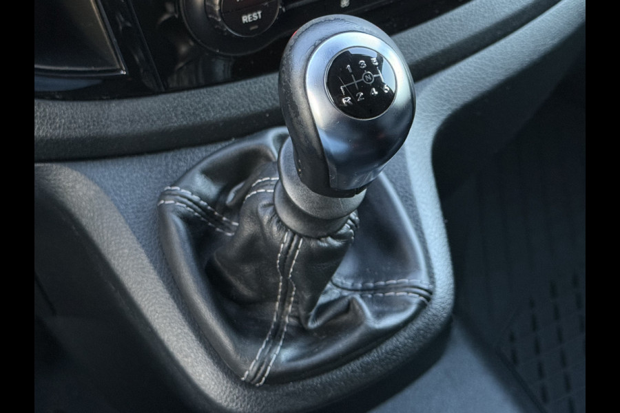 Mercedes-Benz Vito 114 CDI 136 PK / L2H1 / 1e EIG. / 35.924 KM !! / LED / ECC / CRUISE / NAVI / CAMERA / APPLE CARPLAY / PDC