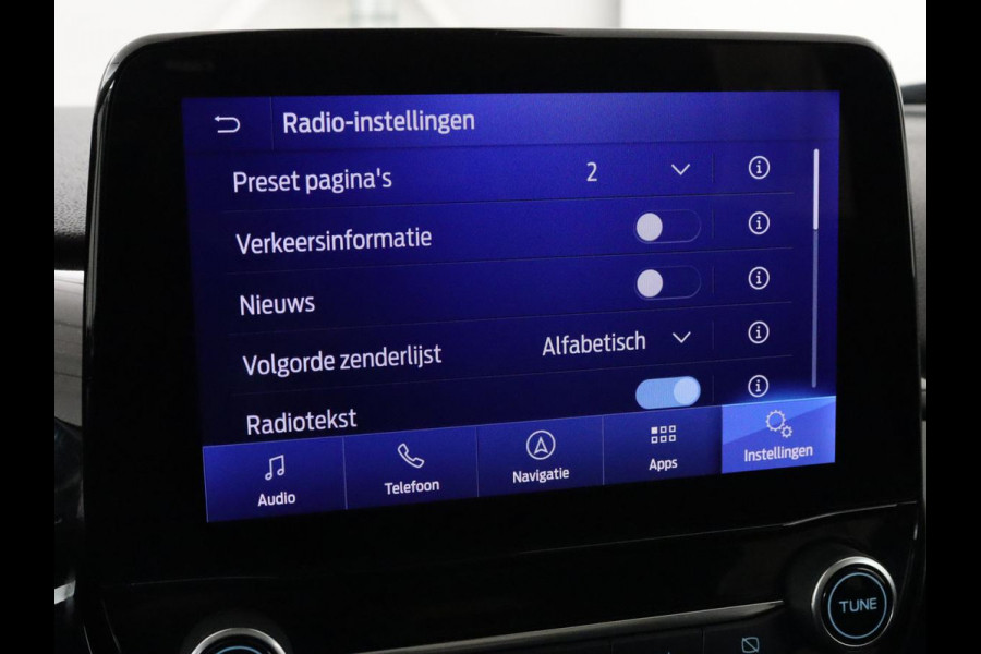 Ford Fiesta 1.0 EcoBoost Titanium X | Panoramadak | Stoel & stuurverwarming | Adaptive cruise | Camera | Carplay | Full LED | Blind Spot | Climate control | B&O Sound | Parkeerhulp | Navigatie