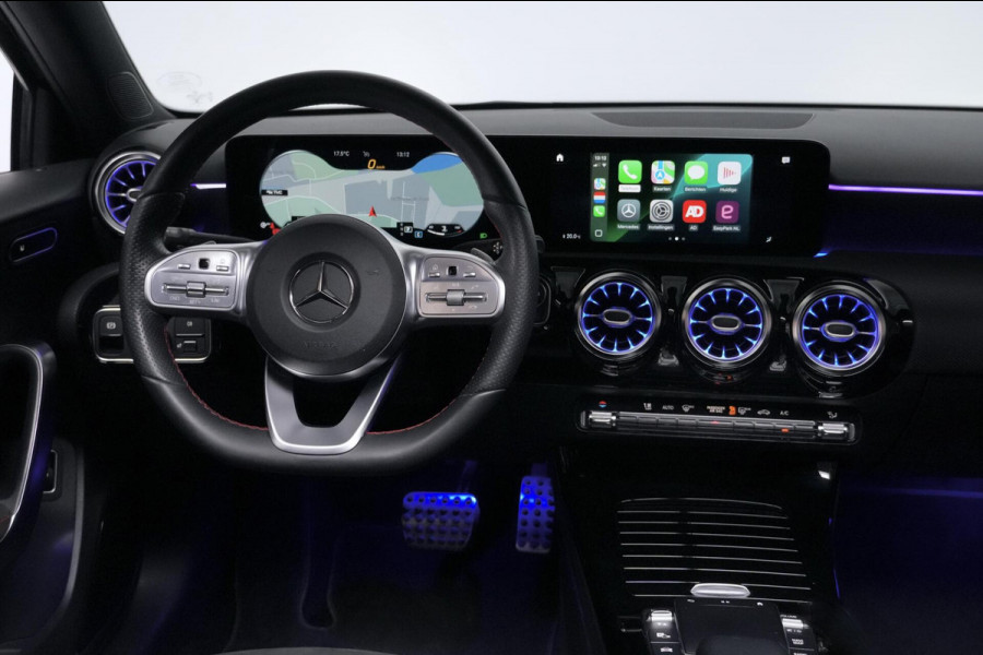 Mercedes-Benz A-Klasse 200 AMG Automaat 163 PK | Pano | Widescreen | CarPlay | Sterrenhemel | Sfeer | Stoelverwarming | Camera | Led |