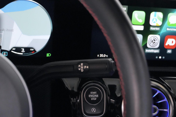 Mercedes-Benz A-Klasse 200 AMG Automaat 163 PK | Pano | Widescreen | CarPlay | Sterrenhemel | Sfeer | Stoelverwarming | Camera | Led |