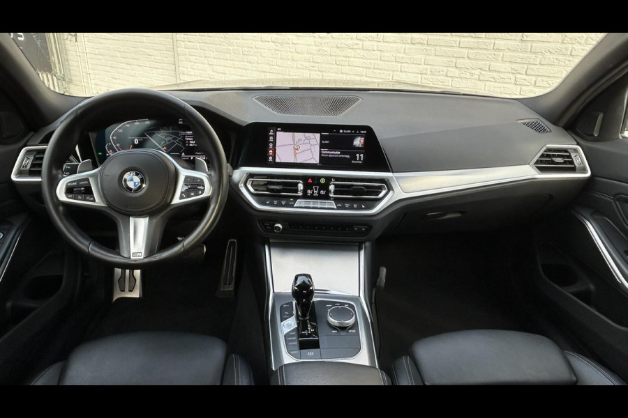 BMW 3 Serie 318i Business Edition M-Sport Full Led Carplay Automaat Digital Dash Camera Leder Cruise Navi