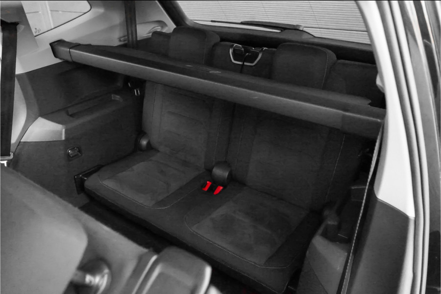 Volkswagen Tiguan Allspace 1.4 TSI Highline 7Pers Pano Trekhaak LED 18"