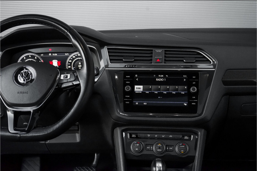 Volkswagen Tiguan Allspace 1.4 TSI Highline 7Pers Pano Trekhaak LED 18"