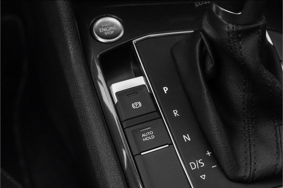 Volkswagen Tiguan Allspace 1.4 TSI Highline 7Pers Pano Trekhaak LED 18"