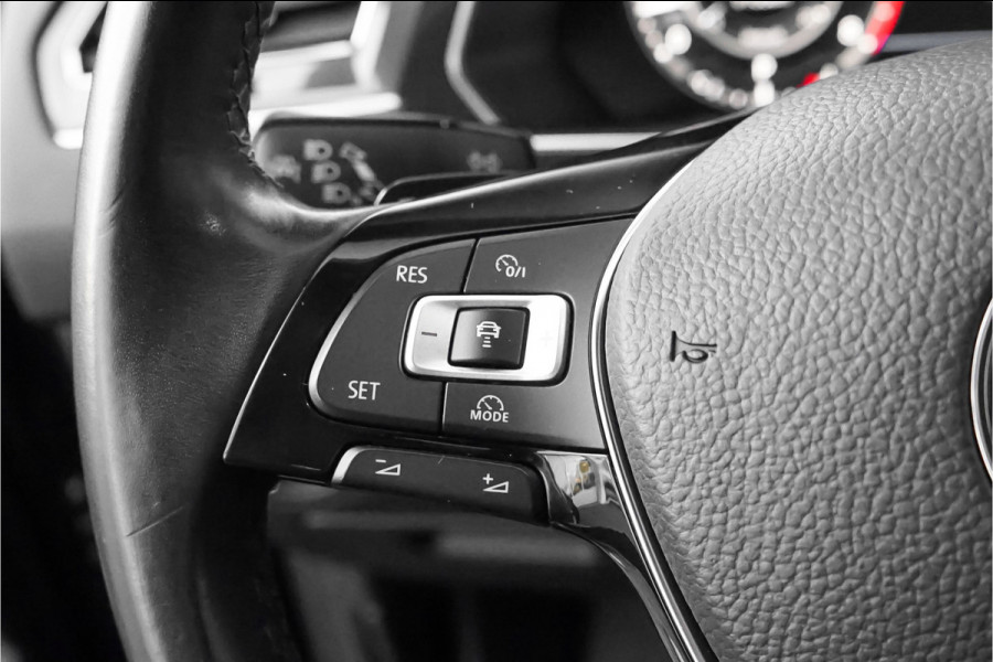 Volkswagen Tiguan Allspace 1.4 TSI Highline 7Pers Pano Trekhaak LED 18"