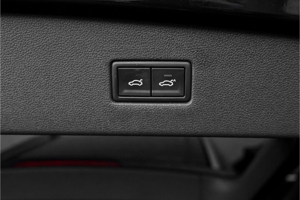 Volkswagen Tiguan Allspace 1.4 TSI Highline 7Pers Pano Trekhaak LED 18"