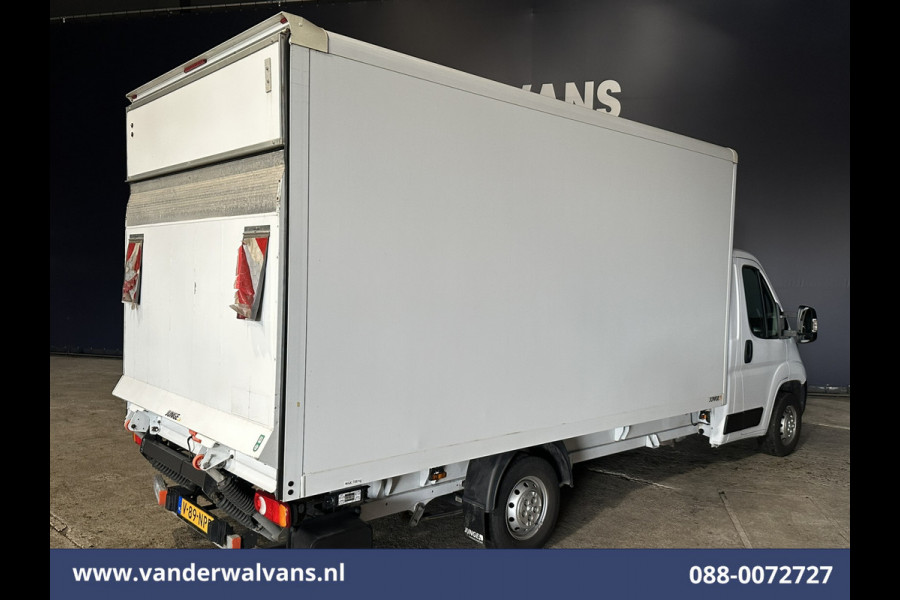 Peugeot Boxer 2.2 BlueHDi 141pk Bakwagen Laadklep Euro6 Airco | Cruisecontrol | 955kg laadvermogen Bijrijdersbank