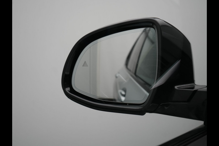 BMW X3 xDrive30e M Sport Plug In Hybrid 293pk Dealer O.H. PHEV | Trekhaak Af Fabriek | Head Up | Sportstoelen Verwarmd | Apple Carplay | Keyless | Blis | Sfeerverlichting | Virtual | Navigatie | DAB |