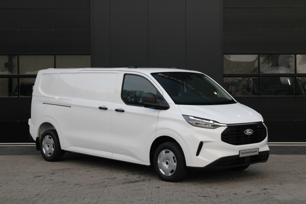 Ford Transit Custom 320 2.0 TDCI L2H1 Trend 136pk - ACC - Trekhaak - Blind Spot - Camera - LED - Navigatie - Rijklaar