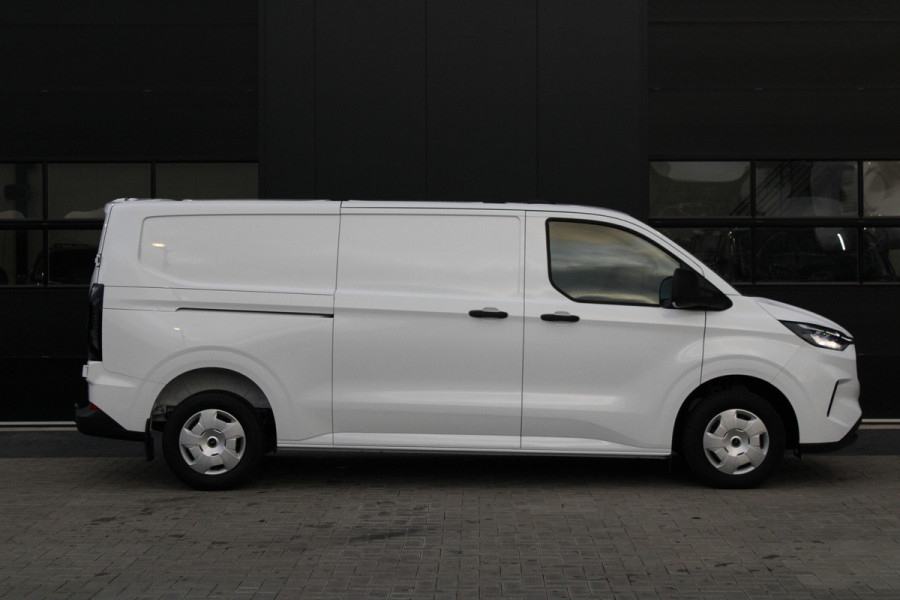 Ford Transit Custom 320 2.0 TDCI L2H1 Trend 136pk - ACC - Trekhaak - Blind Spot - Camera - LED - Navigatie - Rijklaar