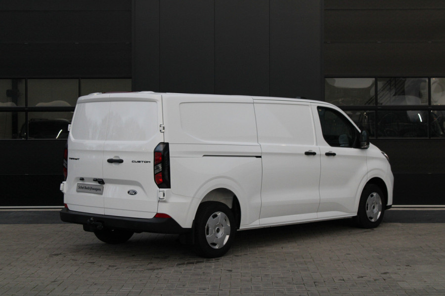 Ford Transit Custom 320 2.0 TDCI L2H1 Trend 136pk - ACC - Trekhaak - Blind Spot - Camera - LED - Navigatie - Rijklaar