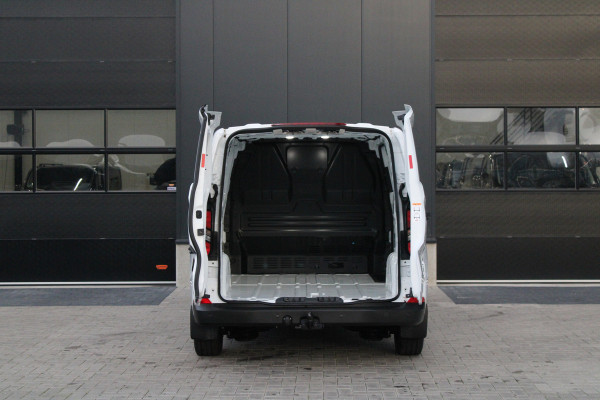 Ford Transit Custom 320 2.0 TDCI L2H1 Trend 136pk - ACC - Trekhaak - Blind Spot - Camera - LED - Navigatie - Rijklaar