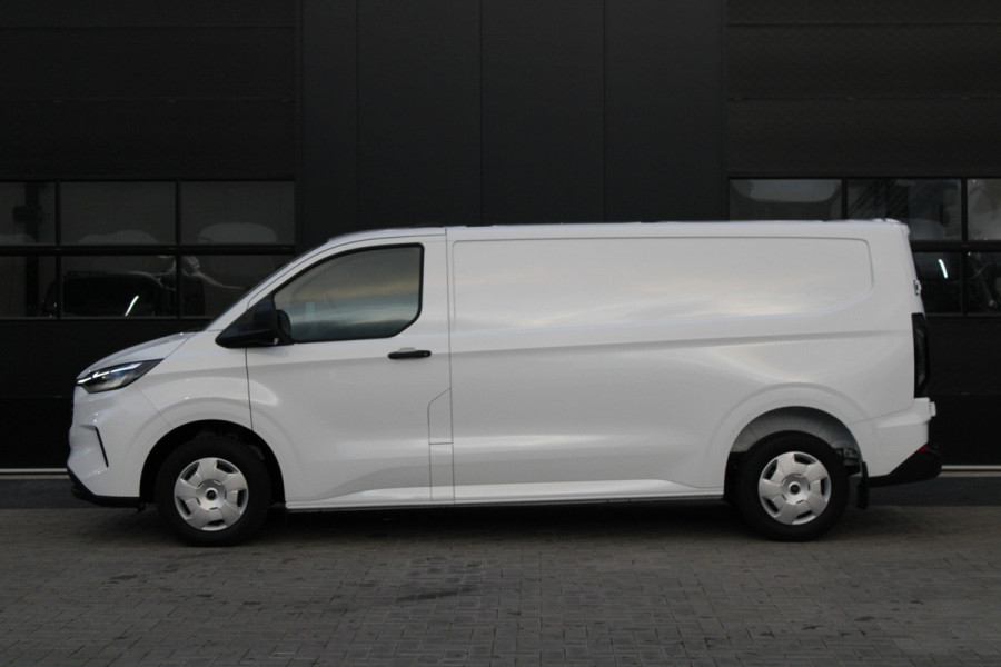 Ford Transit Custom 320 2.0 TDCI L2H1 Trend 136pk - ACC - Trekhaak - Blind Spot - Camera - LED - Navigatie - Rijklaar