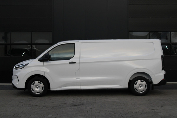 Ford Transit Custom 320 2.0 TDCI L2H1 Trend 136pk - ACC - Trekhaak - Blind Spot - Camera - LED - Navigatie - Rijklaar