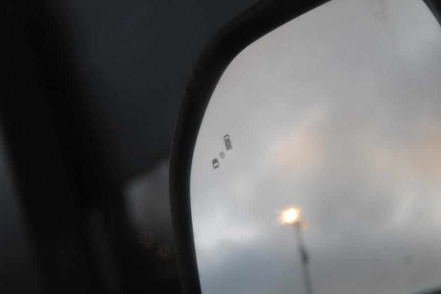 Ford Transit Custom 320 2.0 TDCI L2H1 Trend 136pk - ACC - Trekhaak - Blind Spot - Camera - LED - Navigatie - Rijklaar