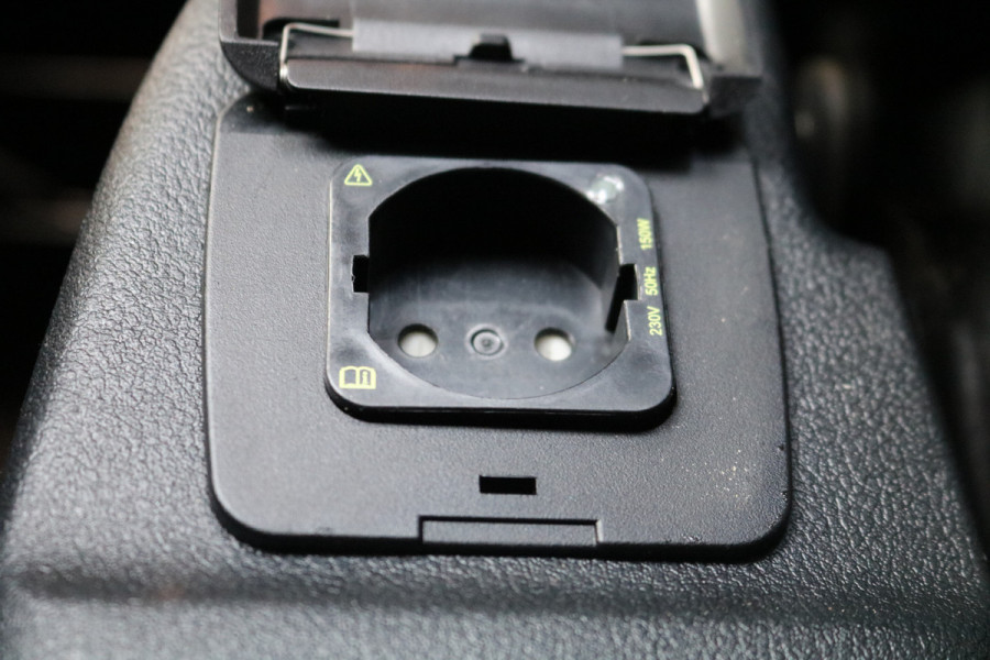 Ford Transit Custom 2.0 TDci 170pk Automaat L2 H1 Limited DC Black Line