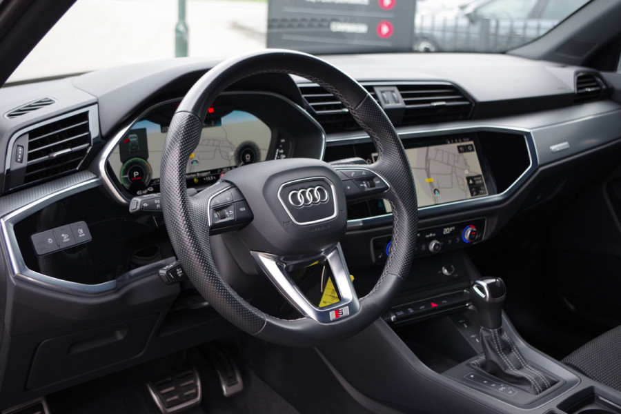 Audi Q3 45 TFSI e S-Line Edition, Panoramadak, Climate Control, Adap. Cruise Control