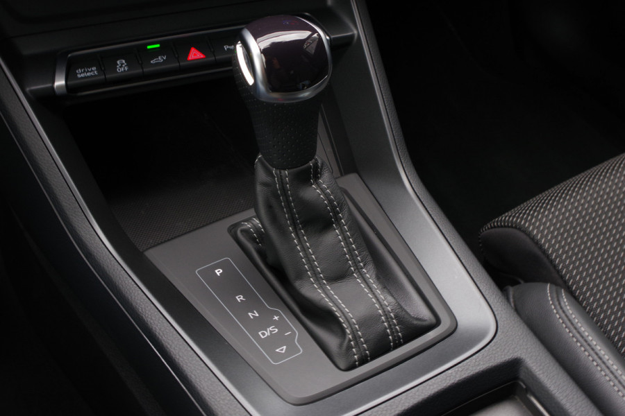 Audi Q3 45 TFSI e S-Line Edition, Panoramadak, Climate Control, Adap. Cruise Control