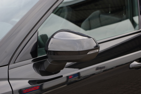 Audi Q3 45 TFSI e S-Line Edition, Panoramadak, Climate Control, Adap. Cruise Control