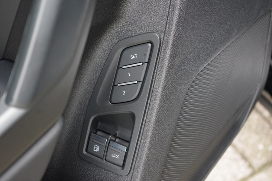 Audi Q3 45 TFSI e S-Line Edition, Panoramadak, Climate Control, Adap. Cruise Control