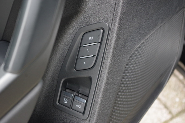 Audi Q3 45 TFSI e S-Line Edition, Panoramadak, Climate Control, Adap. Cruise Control